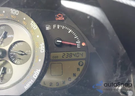 2002 Lexus Is 300 z USA, uszkodzony, nr VIN JTHBD192720063590